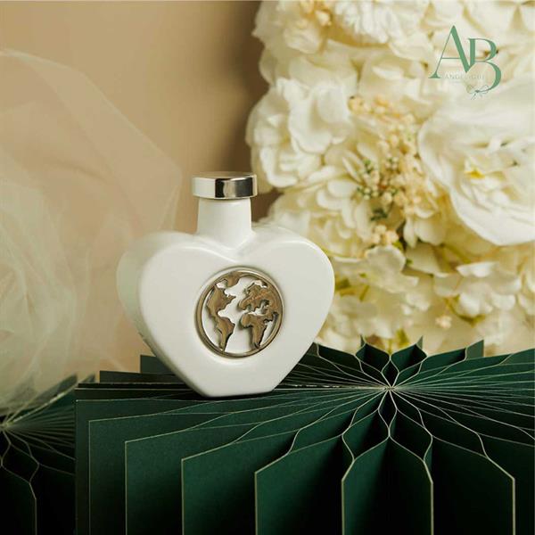 Oliera cuore Claraluna in porcellana con applicazione mondo silver