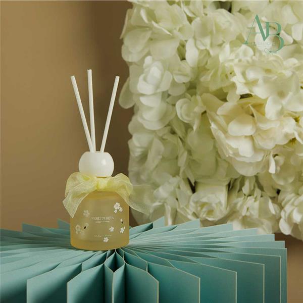 Diffusore Claraluna in vetro giallo decoro fiori con 50 ml di essenza