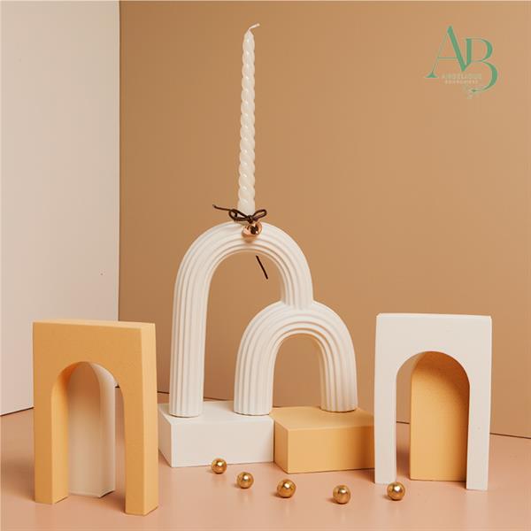 Candelabro Claraluna in porcellana con candela