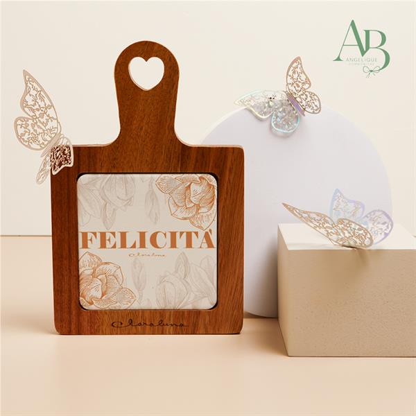 Tagliere Claraluna in legno acacia decoro Felicità in porcellana