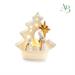 Gruppo natività con albero di natale stilizzato in porcellana bianca e oro e luce led h.12,8 cm